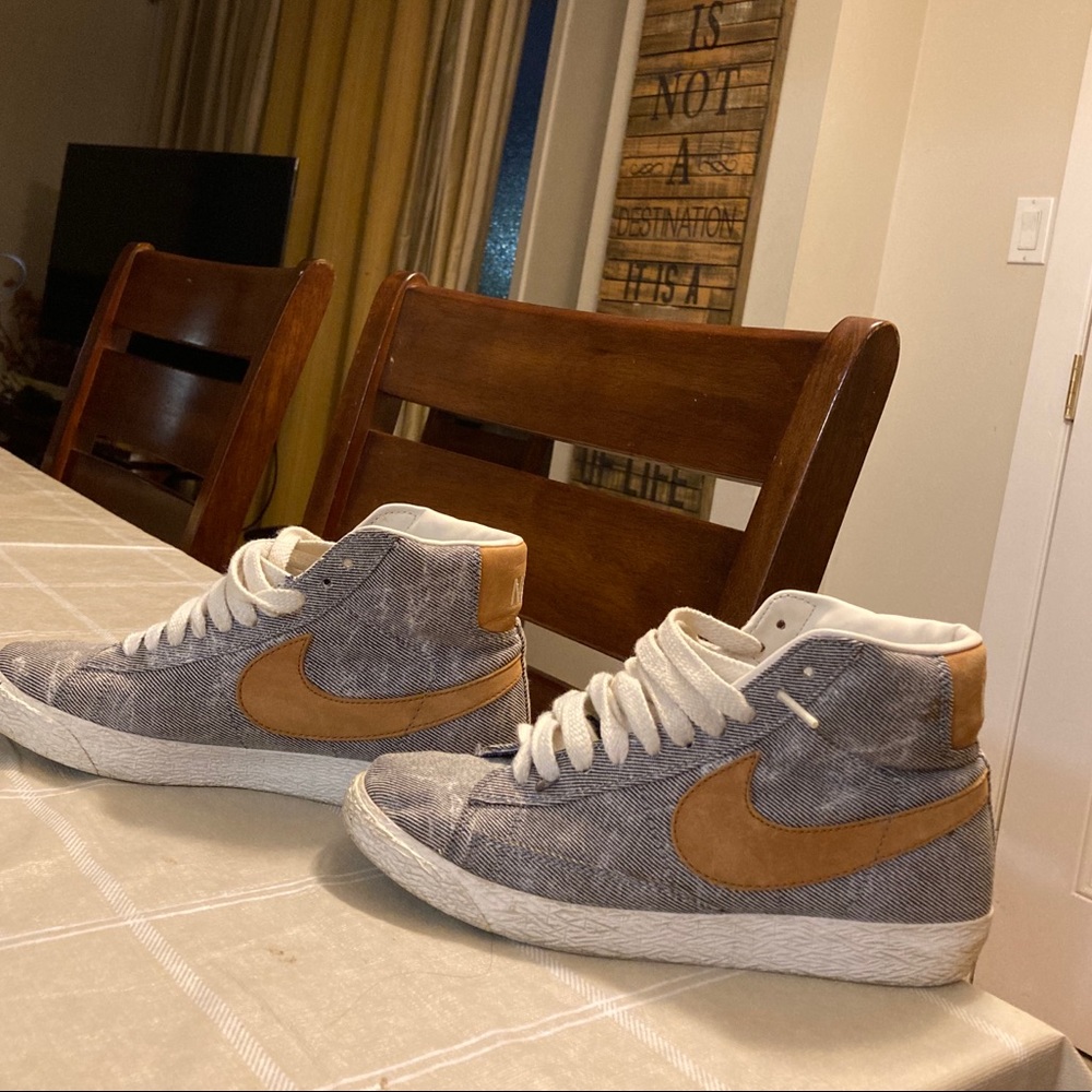 Vintage Hightop Nikes